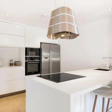 Trueno Refugio De Lujo Con Piscina Climatizada Y Vistas וילה