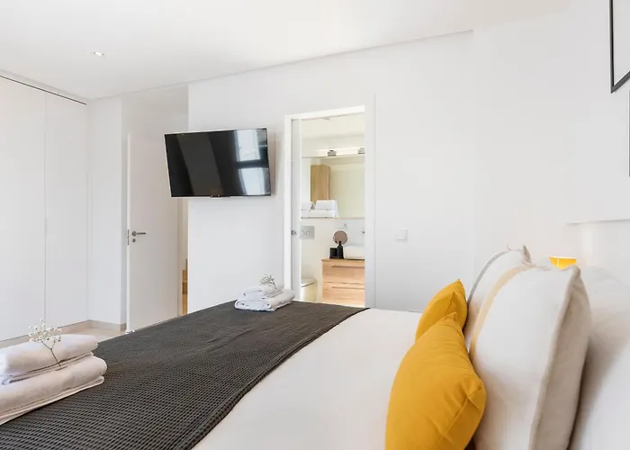 Trueno Refugio De Lujo Con Piscina Climatizada Y Vistas Villa