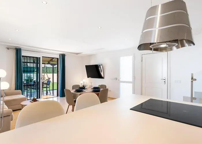 Trueno Refugio De Lujo Con Piscina Climatizada Y Vistas